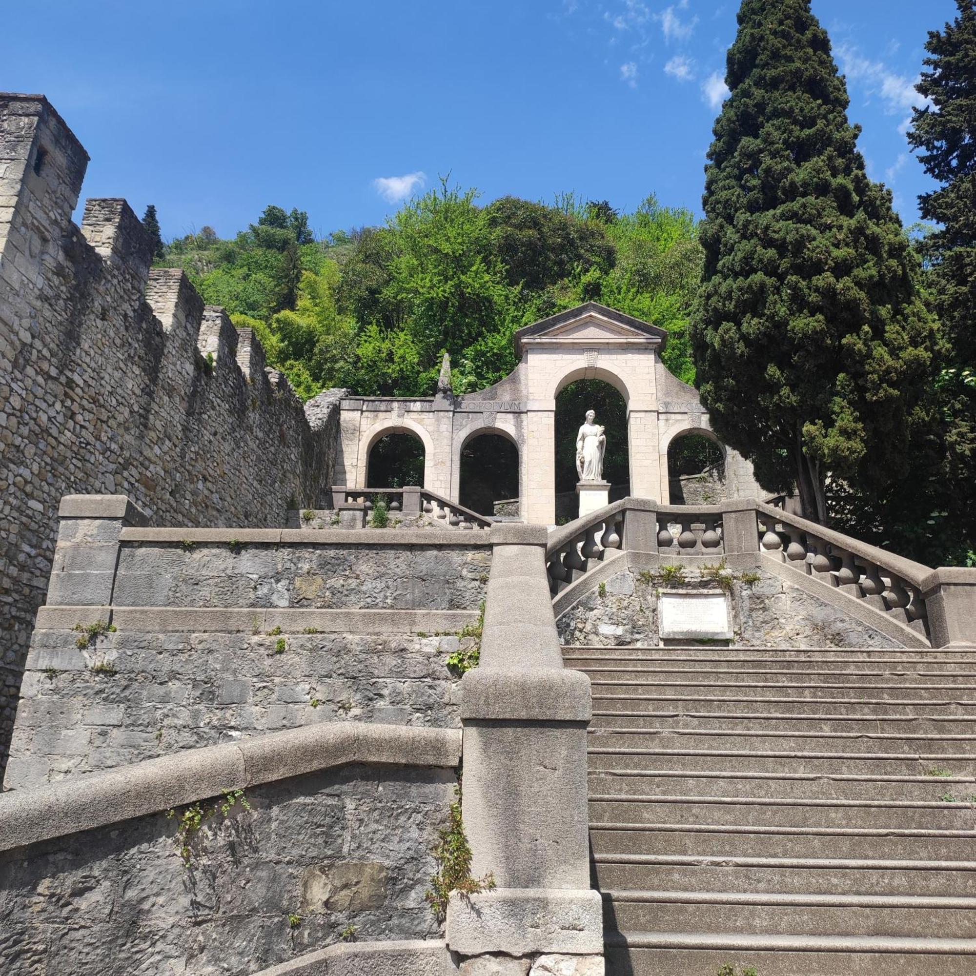 Torre Ca Emo, La Mansarda Di Serravalle Vittorio Veneto Zewnętrze zdjęcie